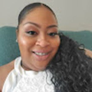 Meet your Posher, Aisha